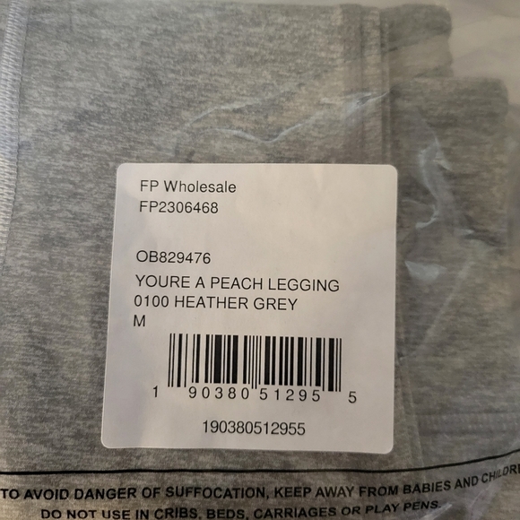 Free People You're a Peach Leggings in Heather Grey-M/L - Picture 6 of 8